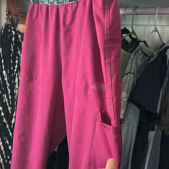 Dickies X-Large scrub bottom jogger. Burgundy. Used in good condition. - Picture 7 of 11